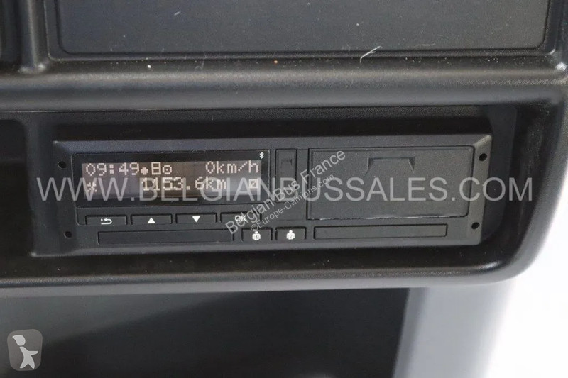 باص Iveco 10.8m Pop / Double middle door / Lift...