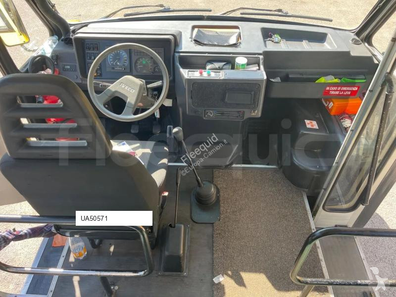 باص Iveco Cacciamali