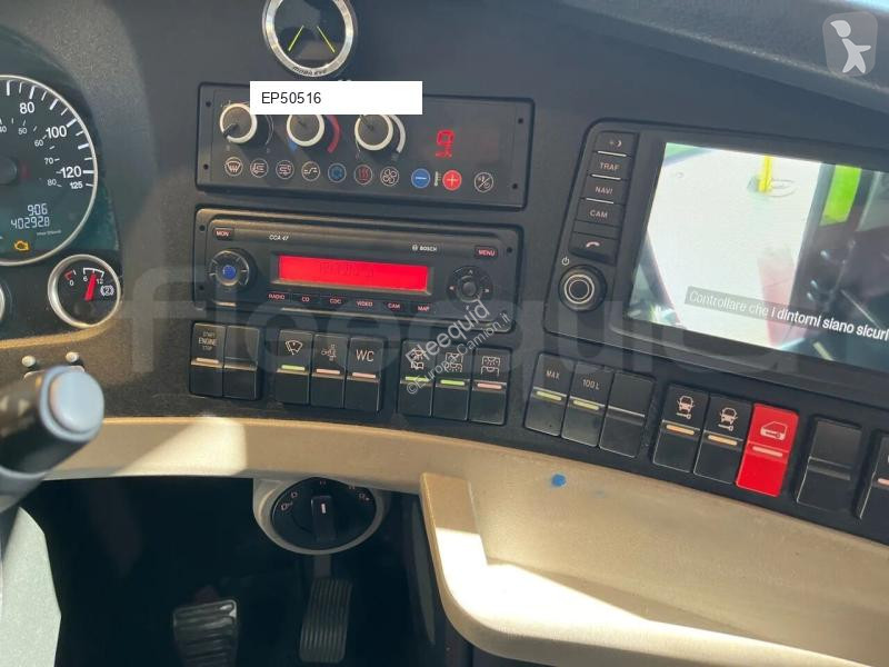 باص Neoplan Skyliner