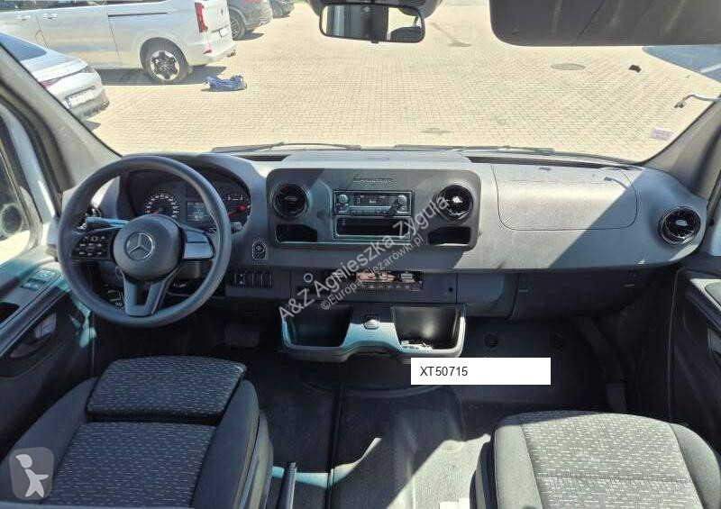 باص Mercedes SPRINTER TRANSFER