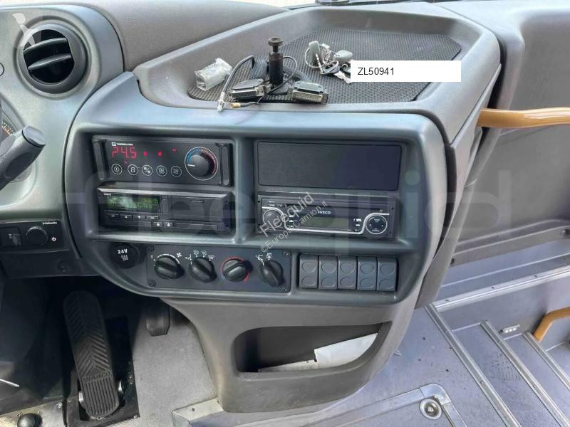 باص Iveco