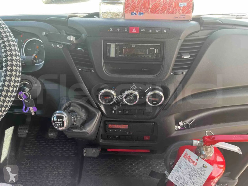 باص Iveco
