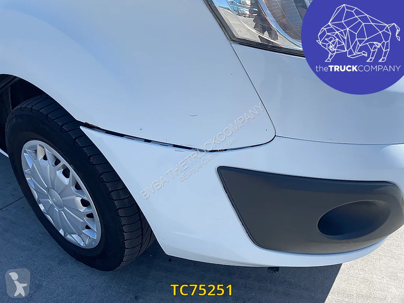 باص Ford kombi 130.35 9 places