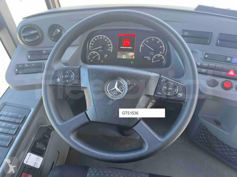باص Mercedes