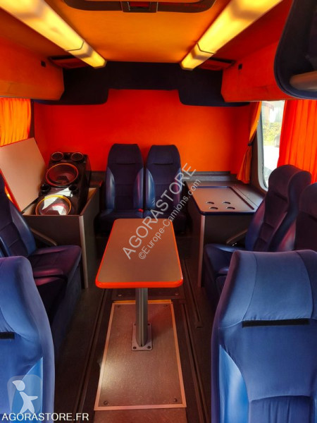 Autobussen Van Hool 916
