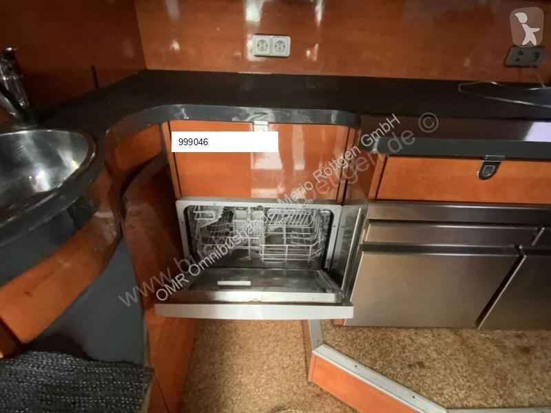 Van Hool Astromega TD 927 bus