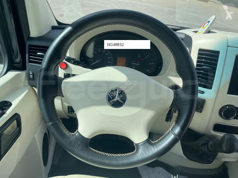 Autobús Mercedes