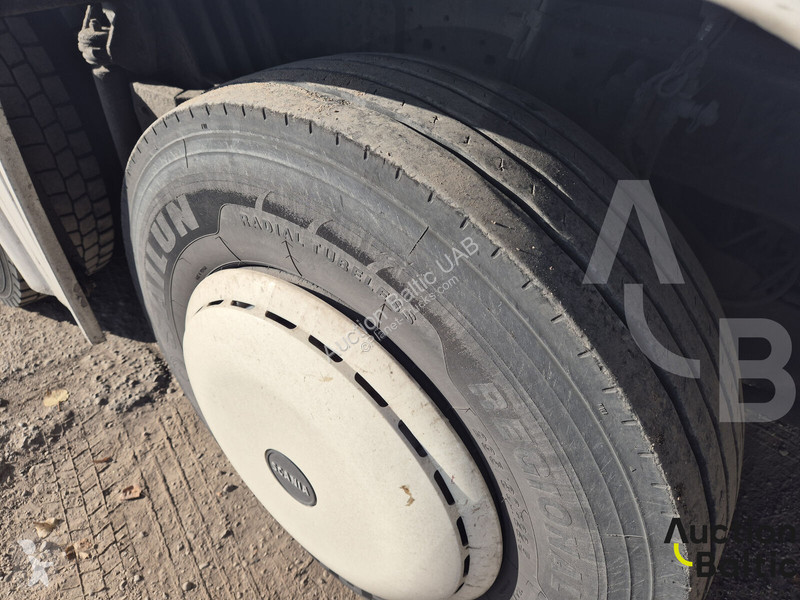Véhicule utilitaire Scania  M335