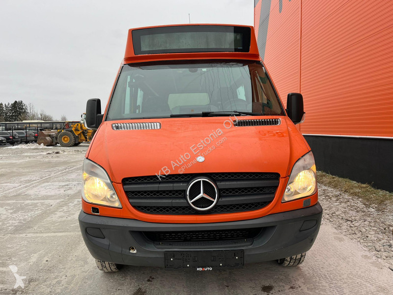 Autobus Mercedes 515 CDI 20 + 1 SEATS / AC