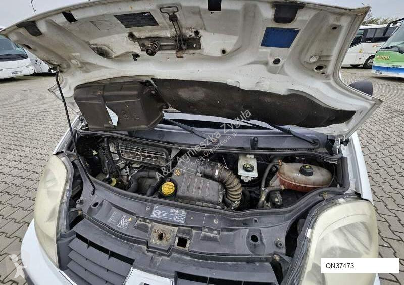 Bus Renault TRAFIC 2.0 DCI 90 COMBI L2H1