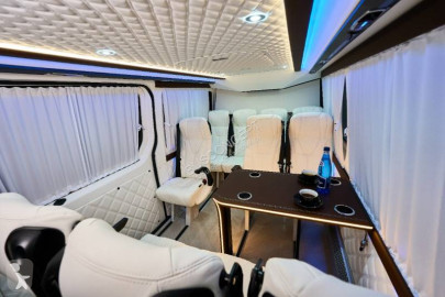 Minibuss Mercedes ny