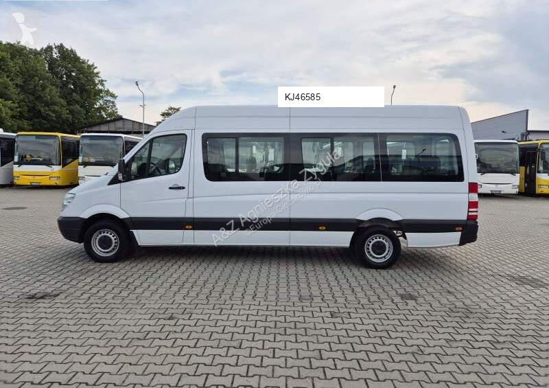 Autobuz Mercedes