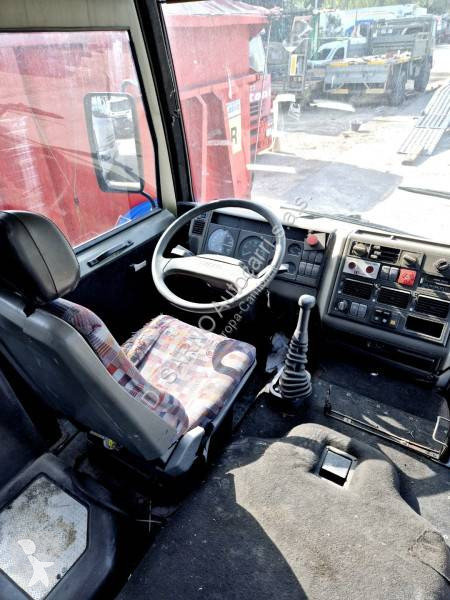 Autobuz Cacciamali A100