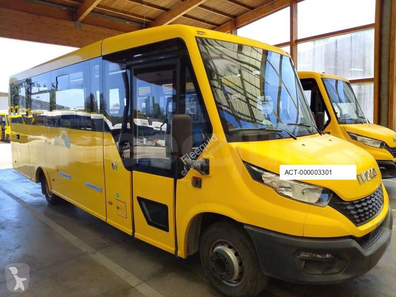 باص Iveco Indcar