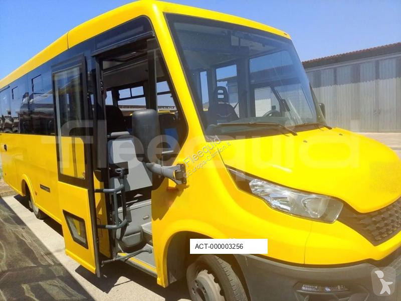 Autobús Iveco Indcar
