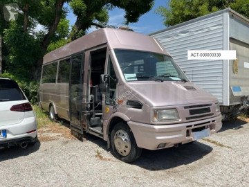 Minibús Iveco