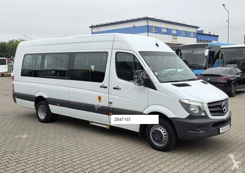 Autobuz Mercedes