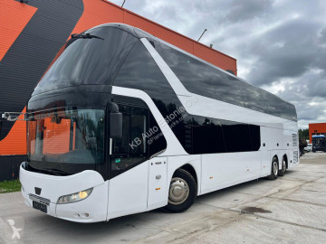 Autobús midibus Neoplan