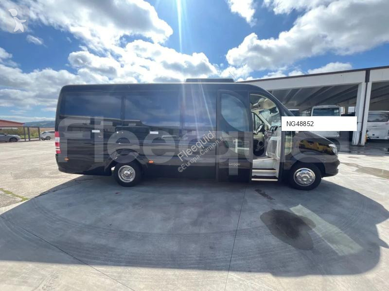 Autobús Mercedes