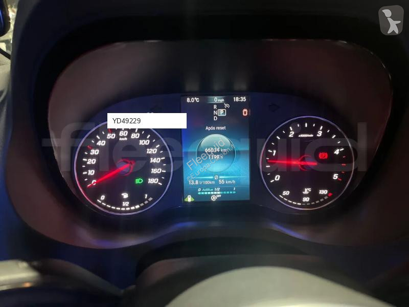 باص Mercedes