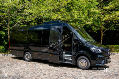 Autobús minibús Mercedes nuevo