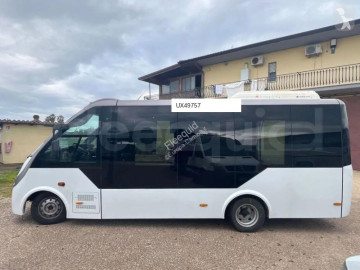 Autobús minibús