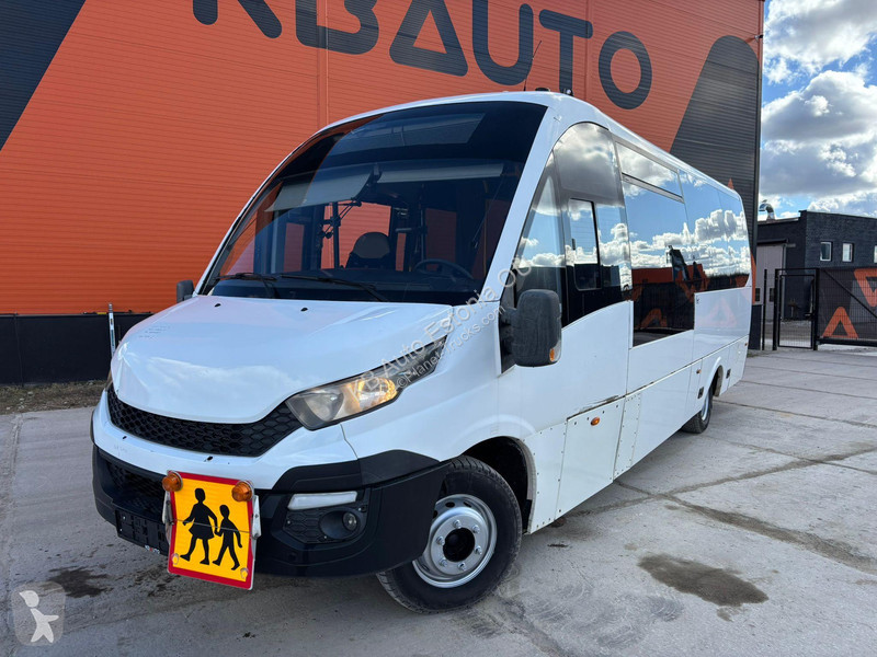 Furgoneta Iveco Rosero 23 SEATS / AC /...