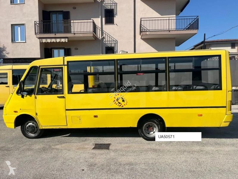 باص Iveco Cacciamali