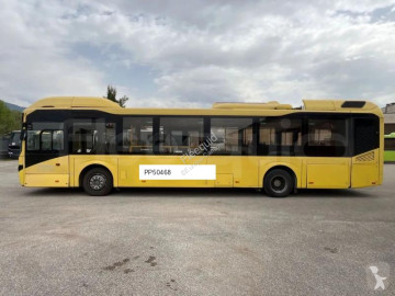 Міський автобус Volvo 7900