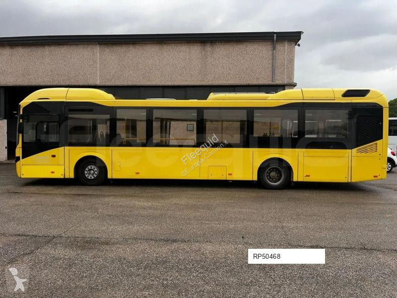 باص Volvo 7900