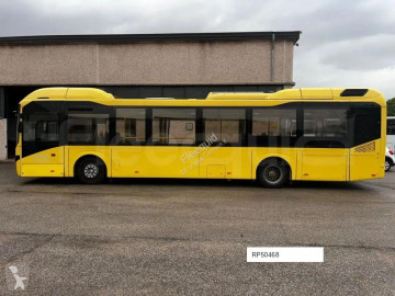 Міський автобус Volvo 7900