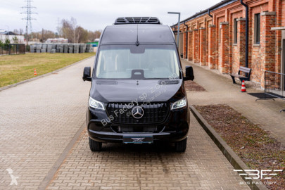 Autobús minibús Mercedes nuevo