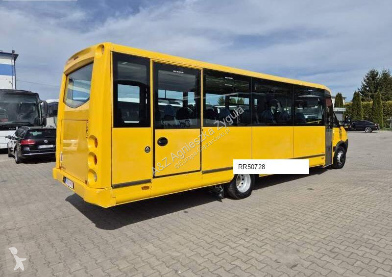 Градски автобус Iveco APTINEO 65J17