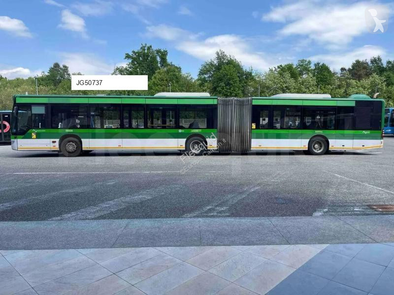 Autobuz Mercedes