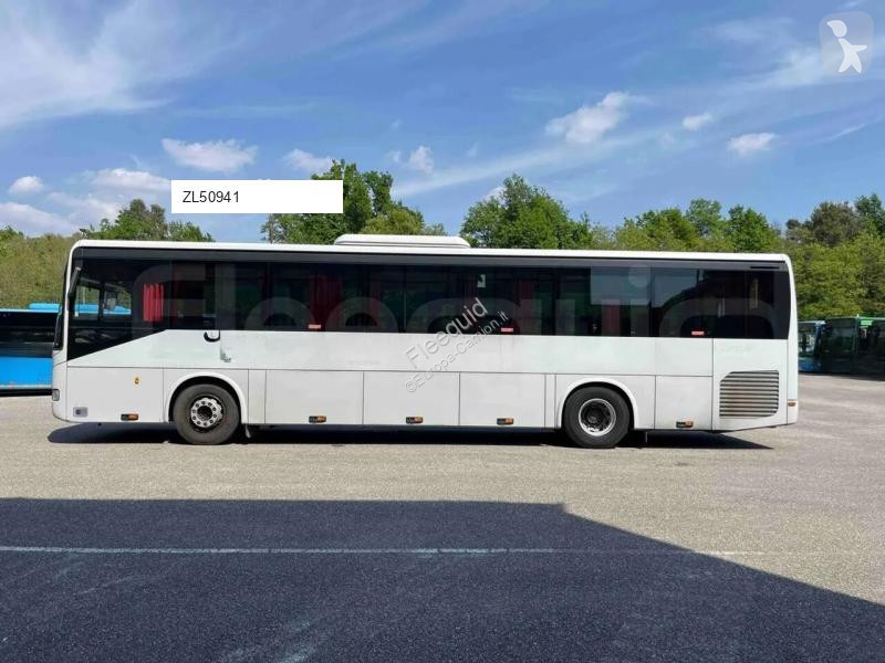 باص Iveco
