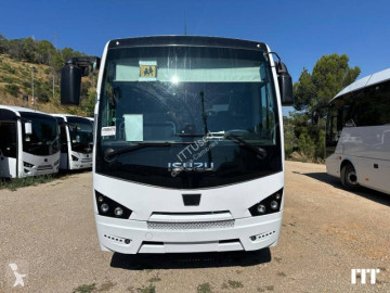 Bus interurbant Isuzu
