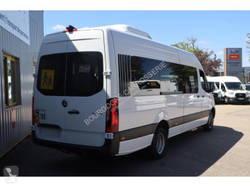 Minibús Mercedes