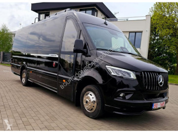 Autobús Mercedes