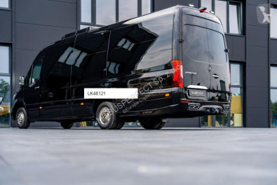 Autobus interurbain Mercedes neuf