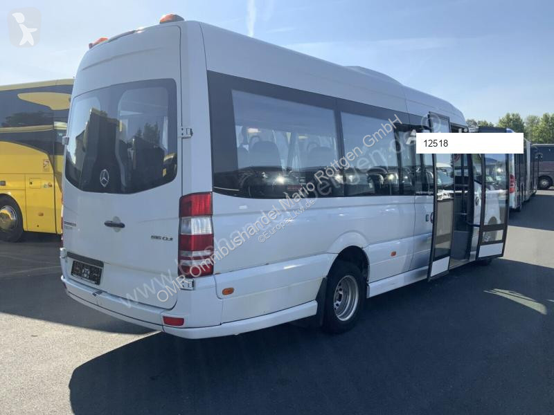 Mercedes Altas Transporter