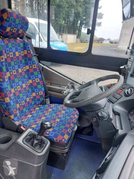 باص Irisbus