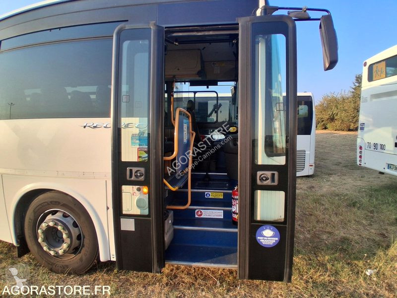 باص Irisbus RECREO