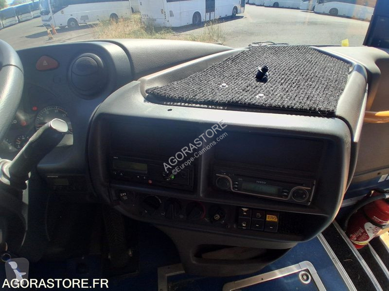 باص Irisbus RECREO