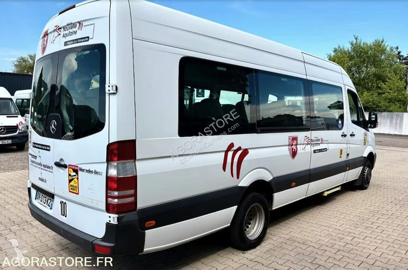 Furgoneta Mercedes