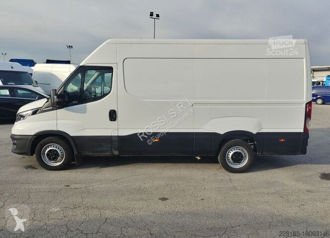 Véhicule utilitaire Iveco  DAILY - 35S16