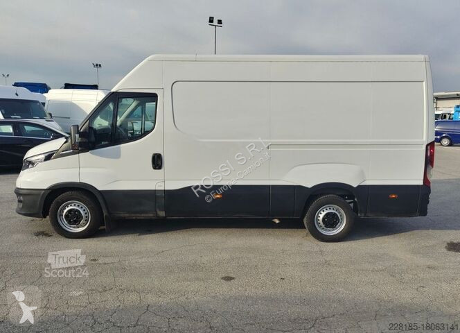 Véhicule utilitaire Iveco  DAILY - 35S16