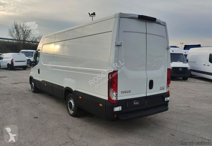 Véhicule utilitaire Iveco  DAILY - 35S16 PASSO...