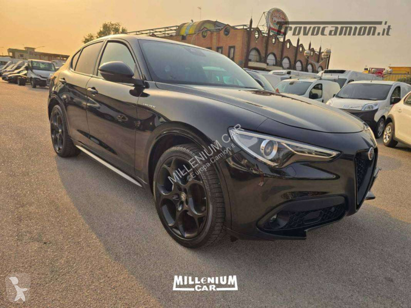 Véhicule utilitaire  STELVIO VELOCE TOTAL BLACK...