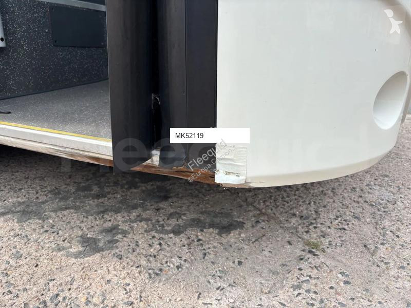 Autobussen Isuzu Novo