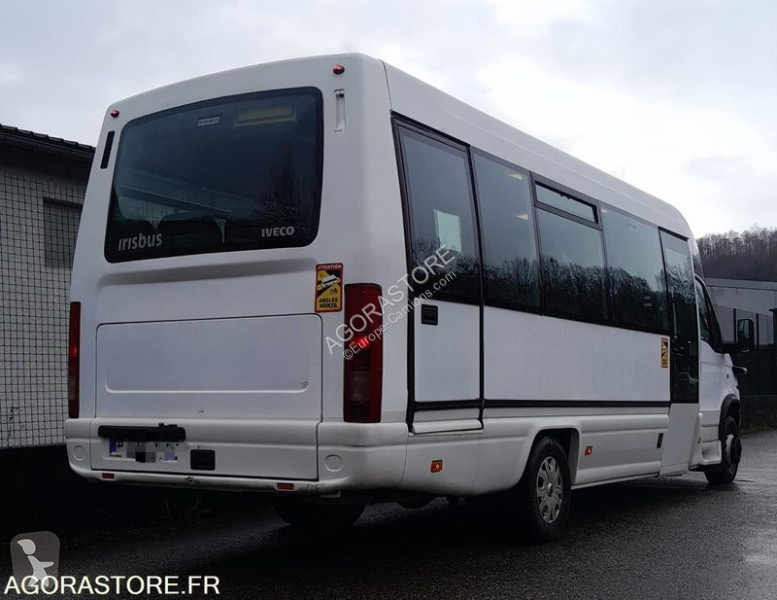 Autobús Iveco 65C17